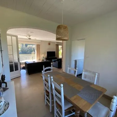 Holiday home Un Havre De Paix En Bordure De La Dordogne *
